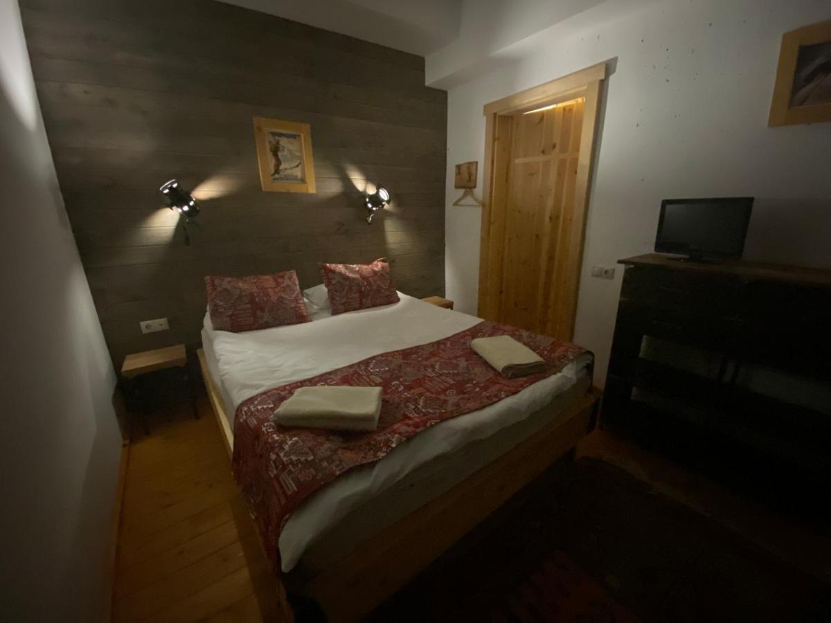 Mountain Cricket Chalets And Apartments Goedaoeri Buitenkant foto