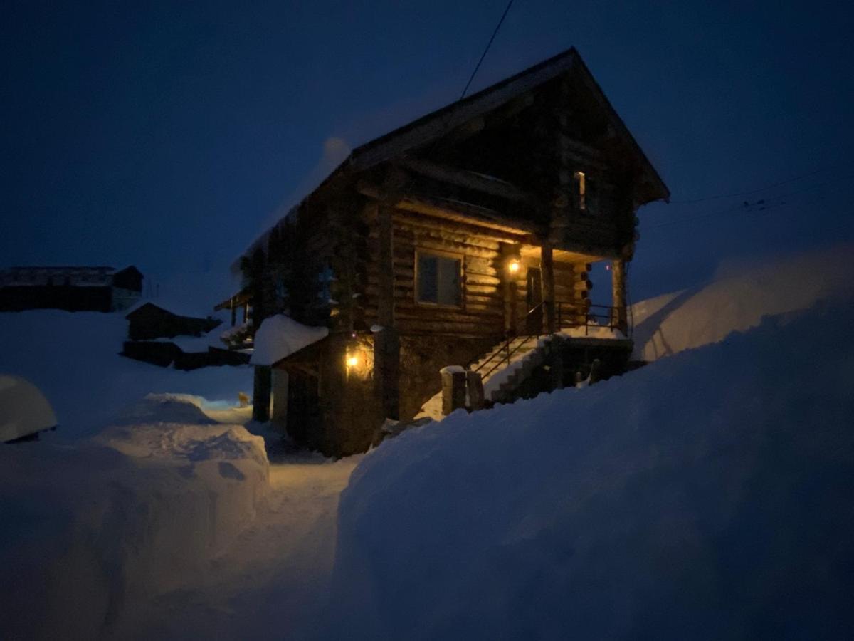 Mountain Cricket Chalets And Apartments Goedaoeri Buitenkant foto