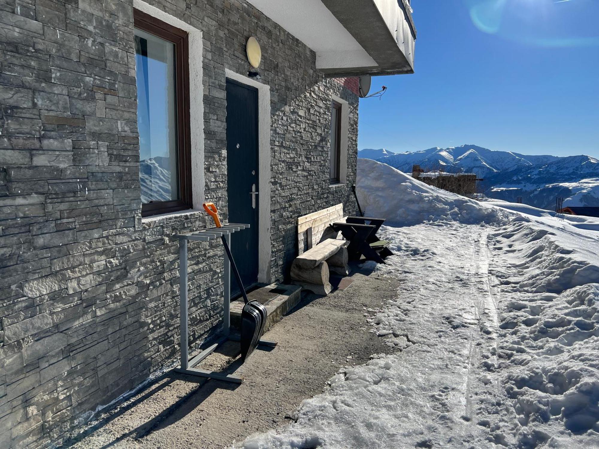 Mountain Cricket Chalets And Apartments Goedaoeri Buitenkant foto