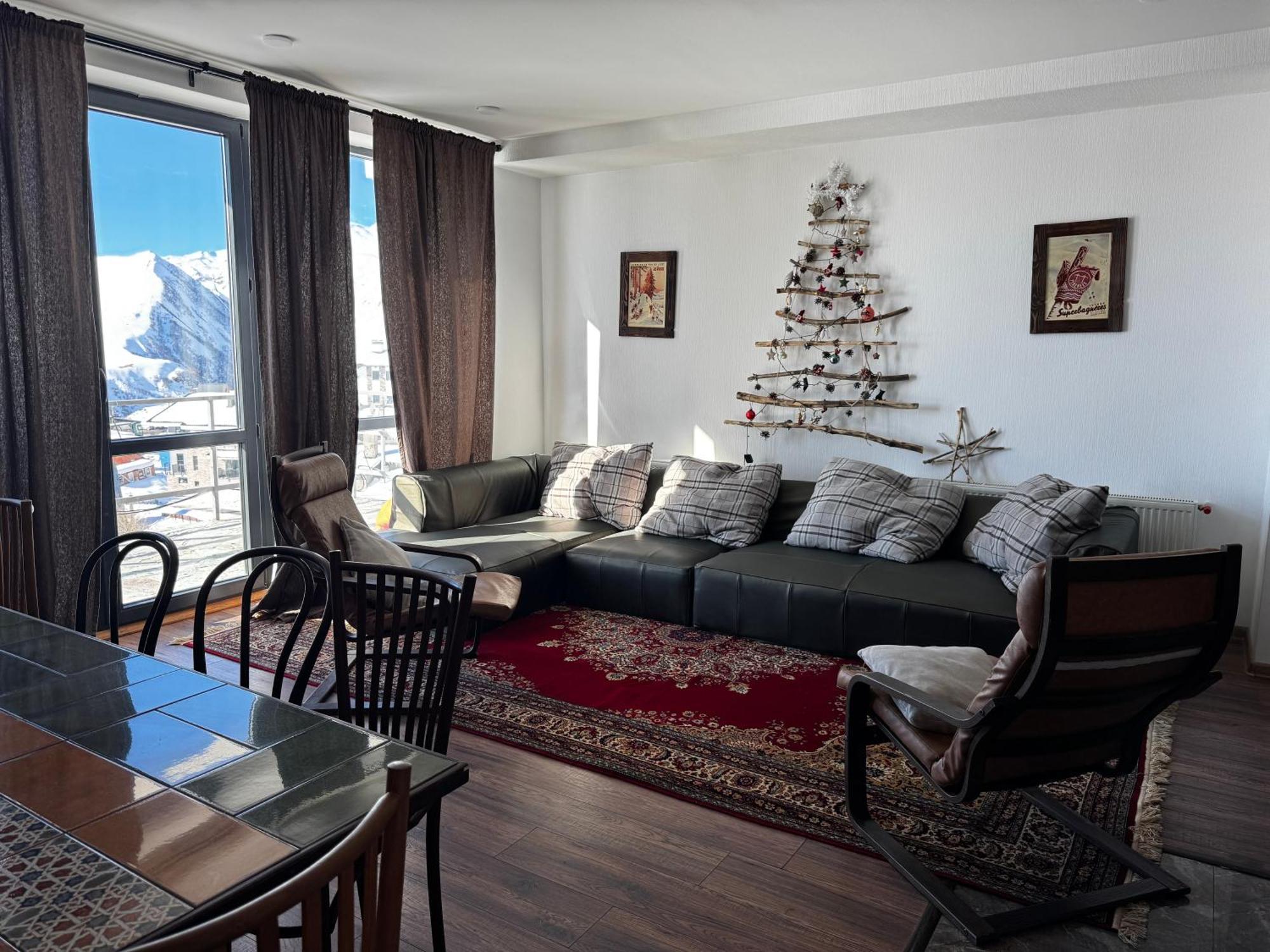 Mountain Cricket Chalets And Apartments Goedaoeri Buitenkant foto